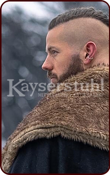 Großer Radmantel aus Wolle mit Leinenfutter