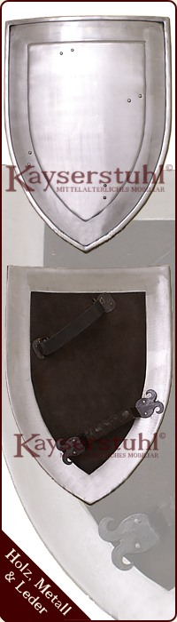 Vollkontaktschild aus Metall in Wappenform