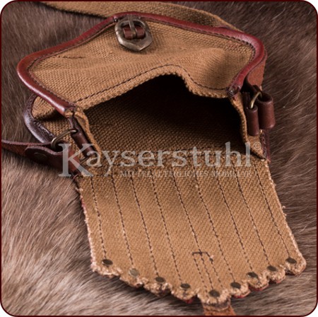 Zierliche Tasche im Wikinger-Stil aus Leder und Segeltuch