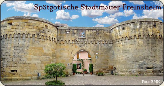 Spätgotische Stadtmauer mit Eisentor in Freinsheim (Foto: BMK)
