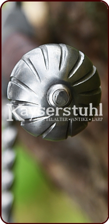 Bastardschwert mit tordiertem Parier und Scheide 